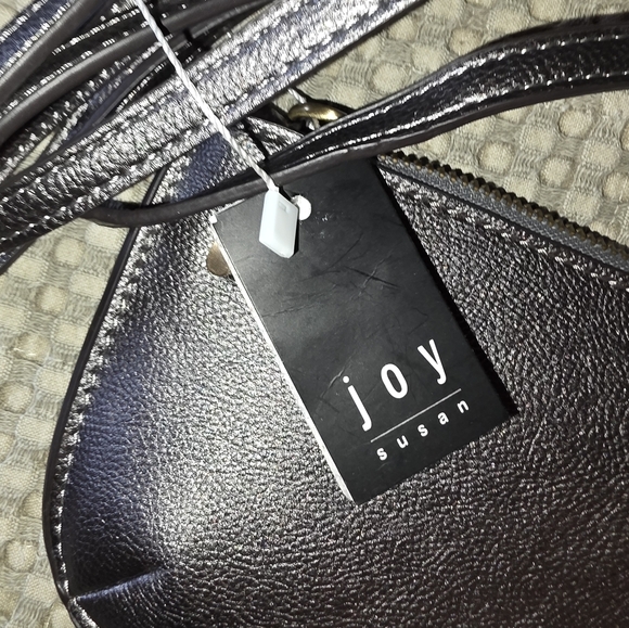 Joy Susan Metalic Gray Crossbody Wristlet NWT - Picture 4 of 9